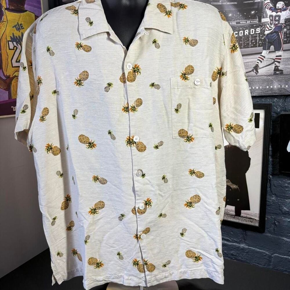 Luau Finest Silk Pineapple Print Button-Up Shirt – Men’s XL